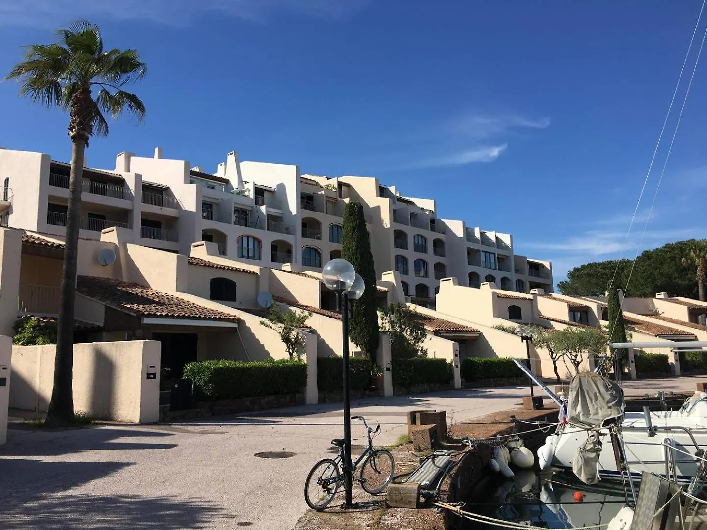 公寓 Le Coin Bleu - Studio Vue Mer Et Port A 2 Pas De La Plage Aux Marines De Cogolin Pour 2 Personnes 法国