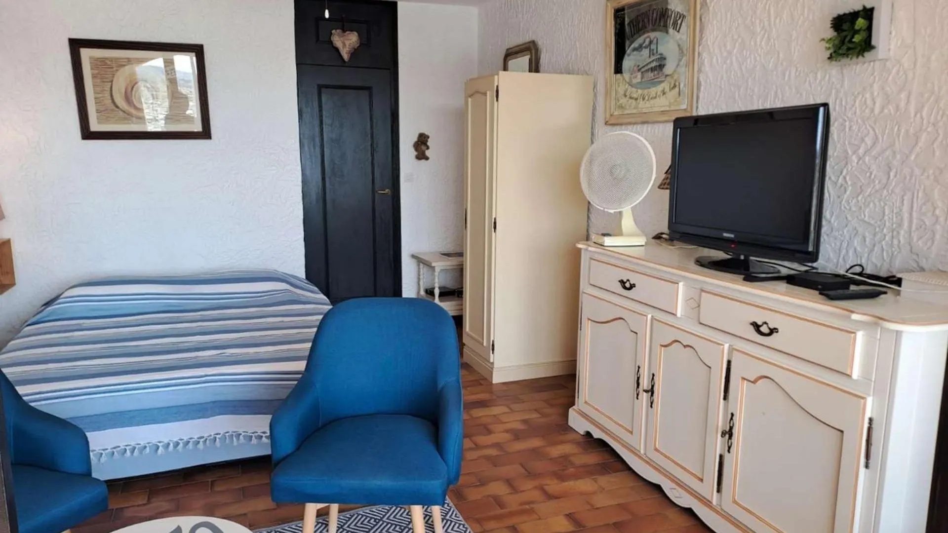 Le Coin Bleu - Studio Vue Mer Et Port A 2 Pas De La Plage Aux Marines De Cogolin Pour 2 Personnes 法国