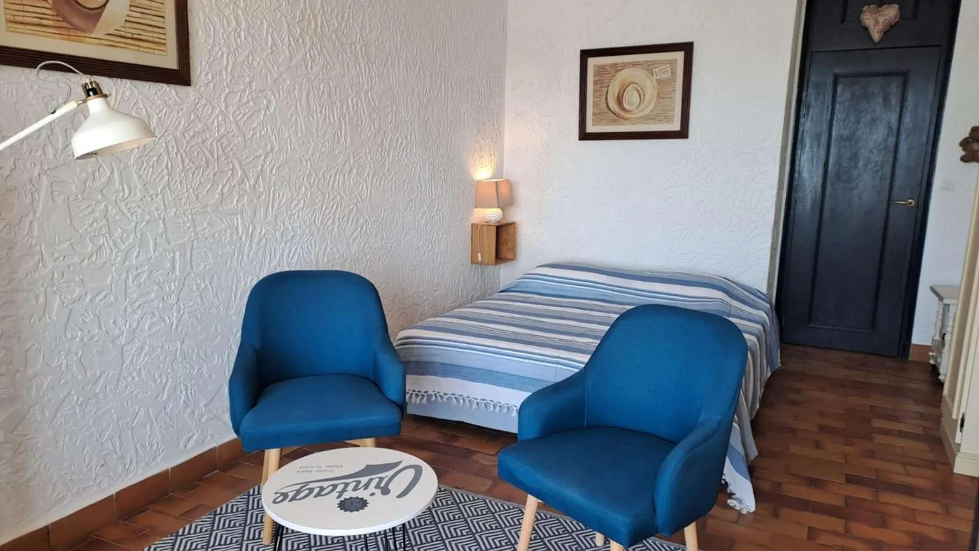 Le Coin Bleu - Studio Vue Mer Et Port A 2 Pas De La Plage Aux Marines De Cogolin Pour 2 Personnes Apartment